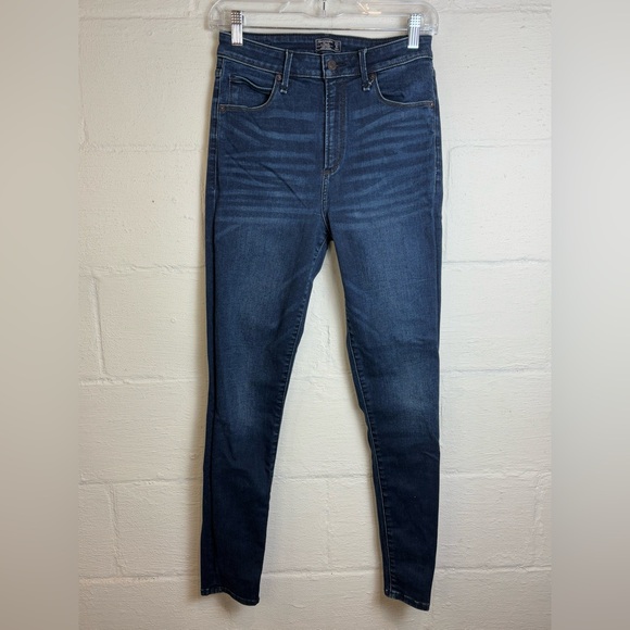 Abercrombie & Fitch High Rise Super Skinny Denim Casual Chic Jeans Size 27 or 4R - Picture 1 of 6